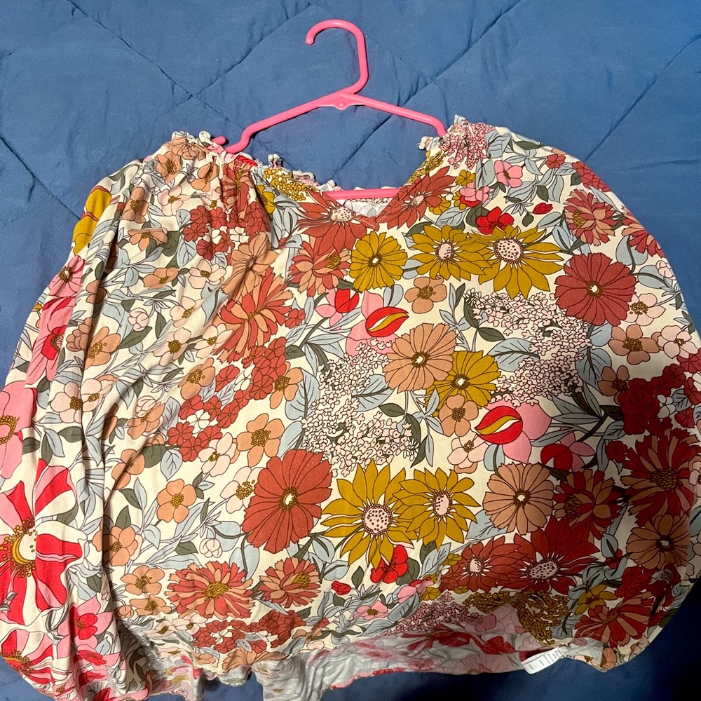 Half sleeve floral blouse